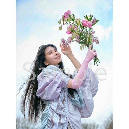 Kawaguchi Yurina / 川口ゆりな2023.04-2024.03カレンダーブック～花束～【特典イベント参加券付】