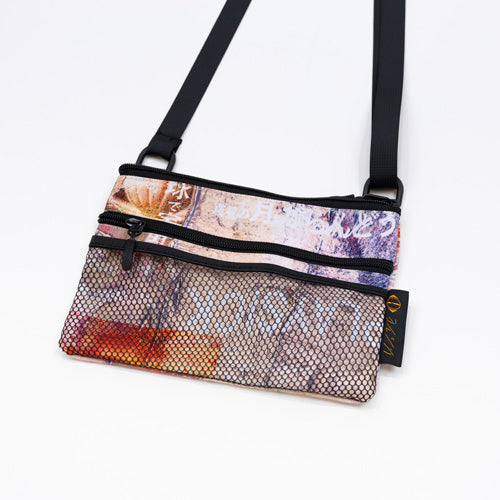 ヨルシカ / ＜受注販売＞二人称展　サコッシュ【グッズ】