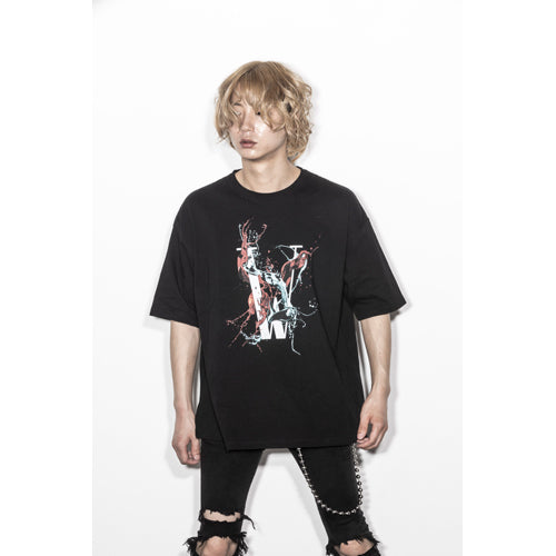 WOMCADOLE / 共鳴howRING【初回限定盤+オリジナルTシャツ】【UNIVERSAL MUSIC STORE限定】【CD】【+DVD】【+グッズ】