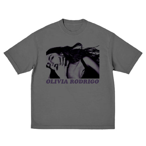 オリヴィア・ロドリゴ / ガッツ (デラックス・エディション)+Charcoal Guts Cover Tee【セット商品】【キャンペーンスペシャルプライス】【CD】【+グッズ】