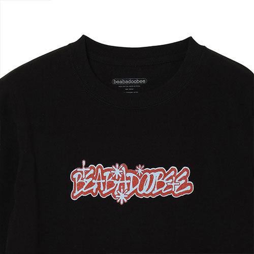 ビーバドゥービー / Beabadoobee Pop Up Store 2025 Beabadoobee Basic Logo S/S Tee【Black】【グッズ】