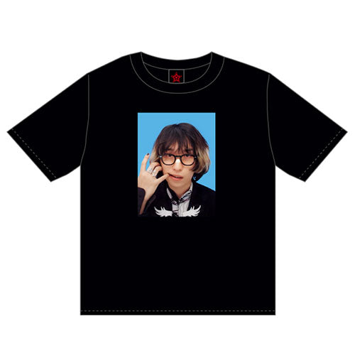 Mega Shinnosuke / 証明写真T-shirt　ブラック【グッズ】