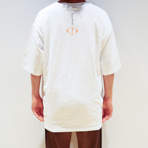 ヨルシカ / ＜受注販売＞二人称展　Tシャツ A　White【グッズ】