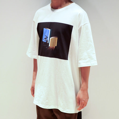 ヨルシカ / ＜受注販売＞二人称展　Tシャツ A　White【グッズ】