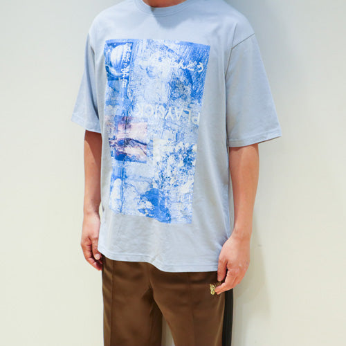 ヨルシカ / ＜受注販売＞二人称展　Tシャツ C　Blue Gray【グッズ】
