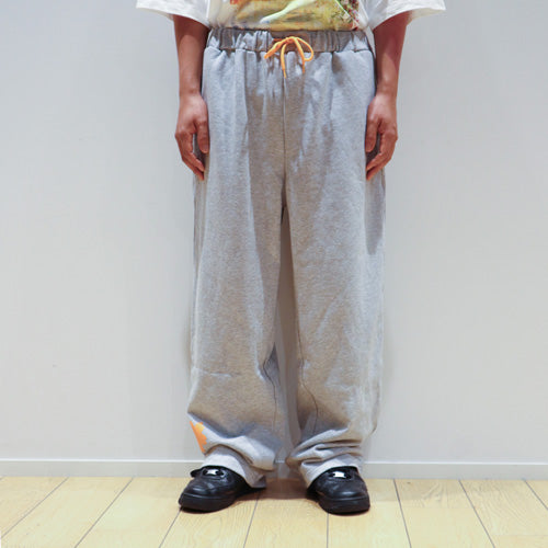 ヨルシカ / ＜受注販売＞二人称展　スウェットパンツ【グッズ】