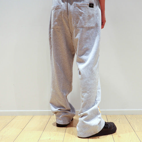 ヨルシカ / ＜受注販売＞二人称展　スウェットパンツ【グッズ】
