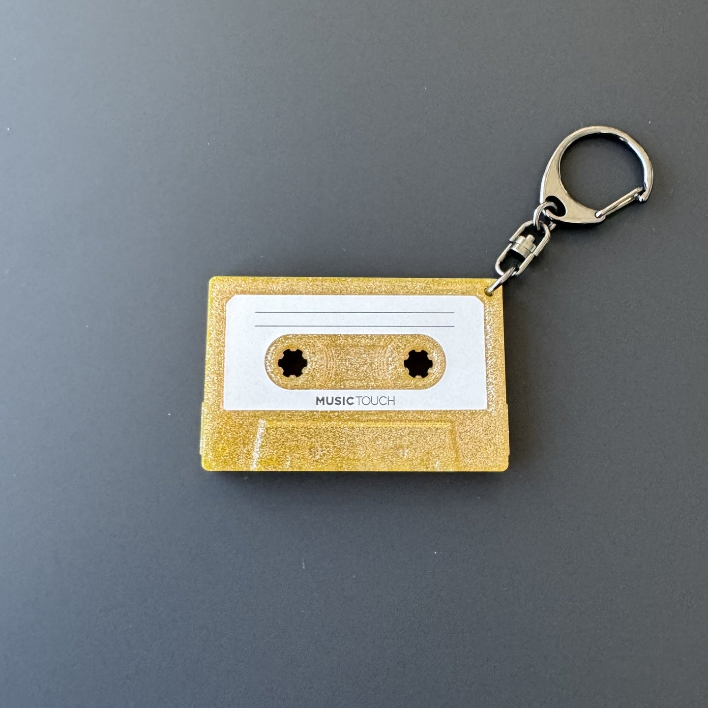 V．A． / MUSIC TOUCH カセットキーホルダー【ゴールド】【グッズ】