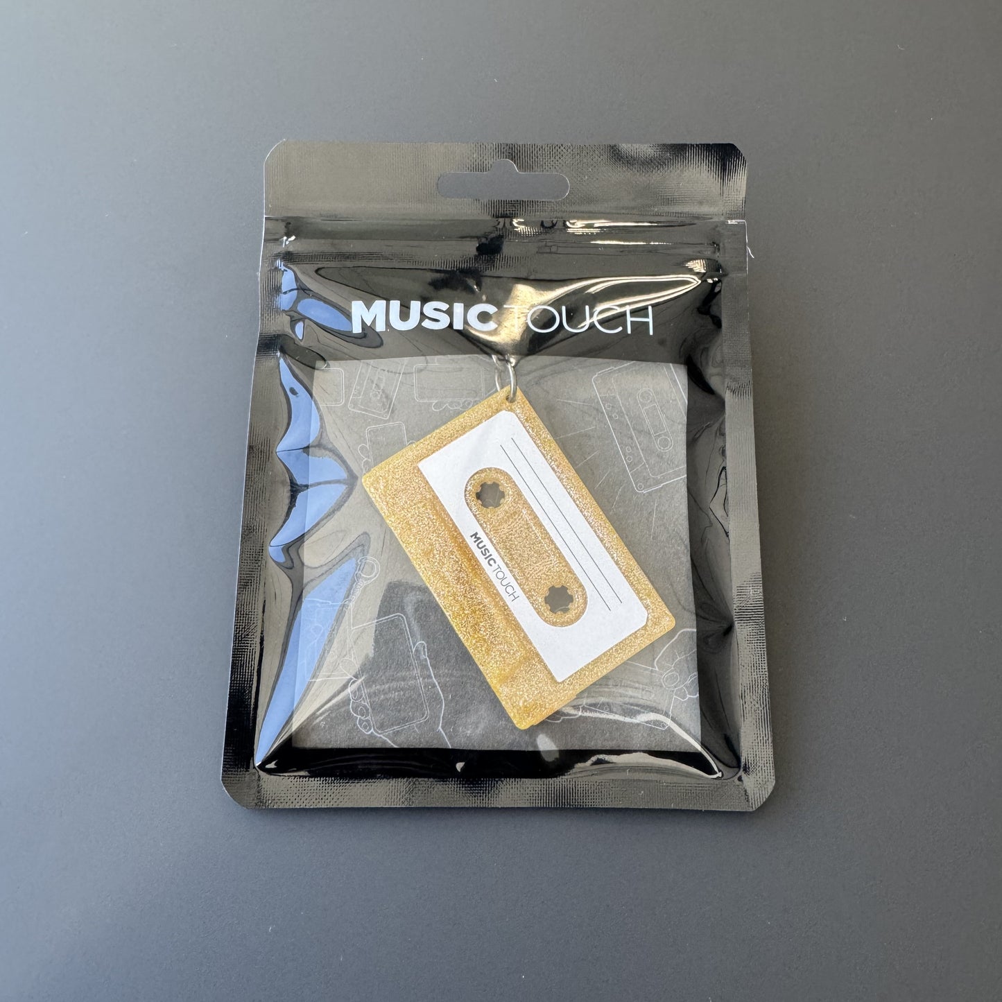 V．A． / MUSIC TOUCH カセットキーホルダー【ゴールド】【グッズ】