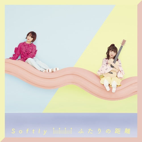 Softly / ふたりの距離【初回限定盤】【CD】