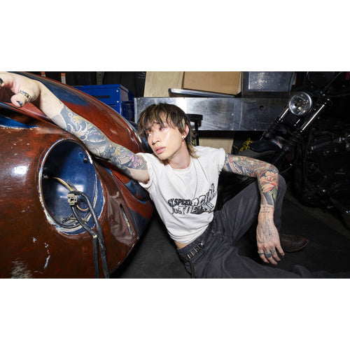 keshi / keshi x Guess Jeans S/S Tee Black【グッズ】